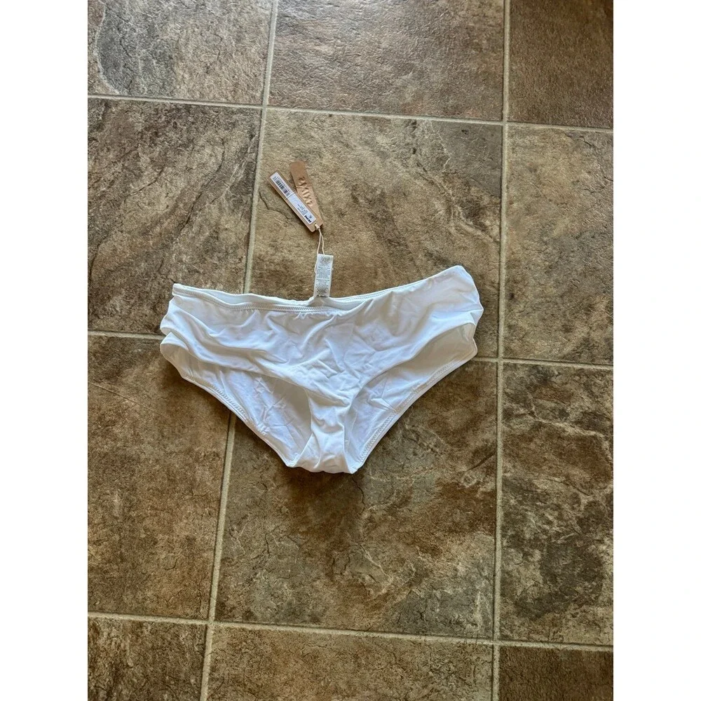 SKIMS White Low Rise Bottom